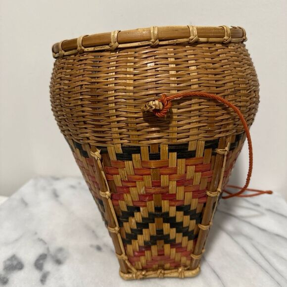 Antique Laotian gathering Woven Basket with Red and Black Pattern - Picture 4 of 16
